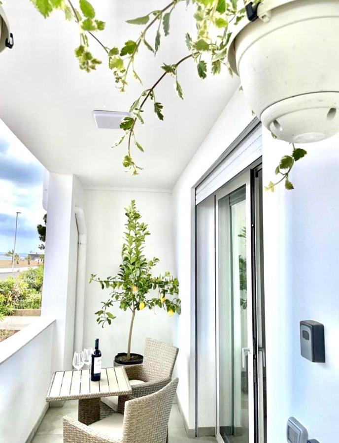 Windsurf Beach Front Torre Grande Exterior photo
